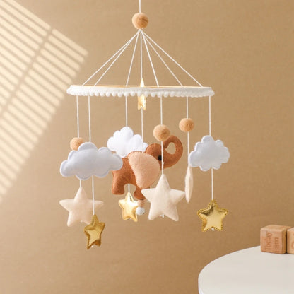 Crib Mobile Bed Bell Wooden Baby Rattles Soft Felt Cartoon Animal Bed Bell Newborn Music Box Hanging Toy Crib Bracket Baby Gifts