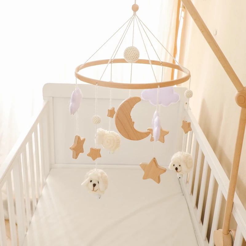 Crib Mobile Bed Bell Wooden Baby Rattles Soft Felt Cartoon Animal Bed Bell Newborn Music Box Hanging Toy Crib Bracket Baby Gifts