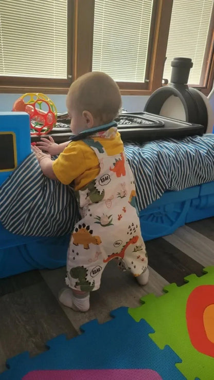 2PCS Toddler Baby Boy Cute Clothes Set New Summer Solid Tee Top and Dinosaur Printed Strap Pants Outfit for Boys 0 to 2Years